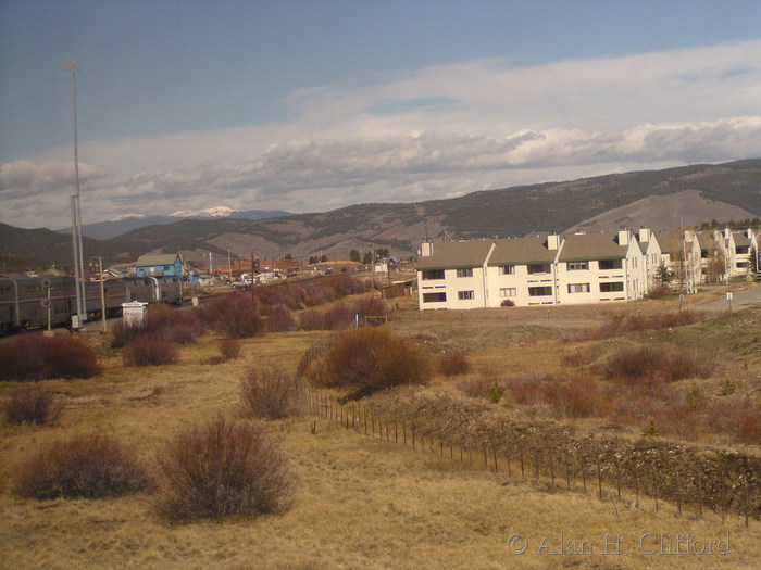 The California Zephyr goes round a curve