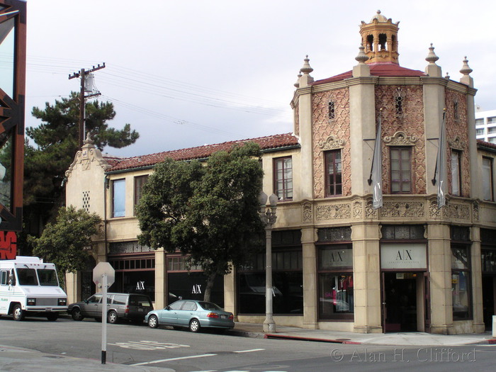 Spanish Colonial, Main Street, Venice