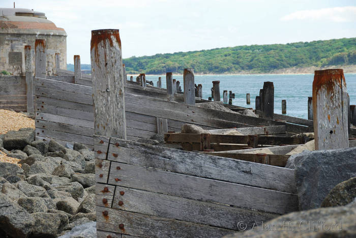 Groynes at Hurst Point