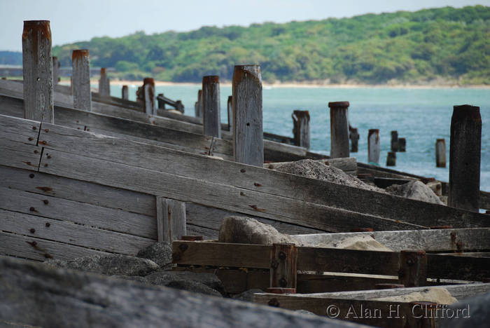 Groynes at Hurst Point