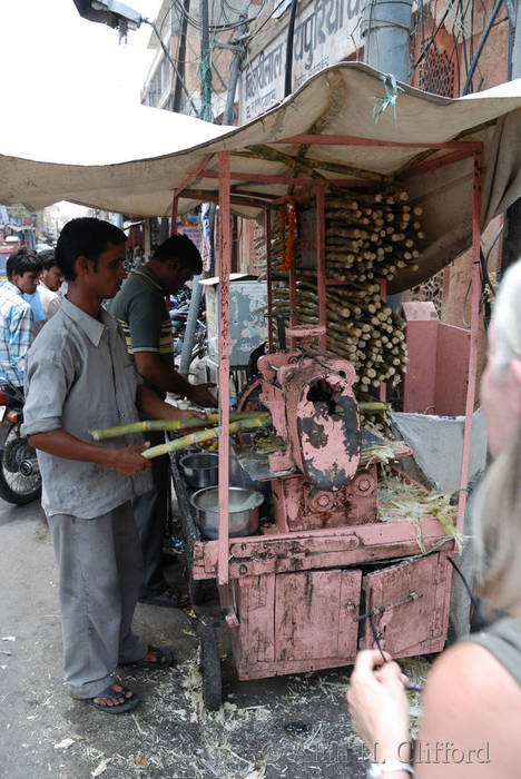 Making a sugar drink, Johari Bazzaar, Jaipur