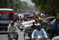 Traffic approaching Badi Chaupar, Jaipur