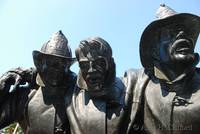 Fallen firefighters monument