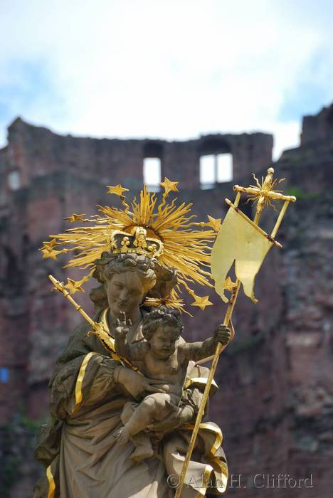 Madonna in the Kornmarkt, Heidelberg