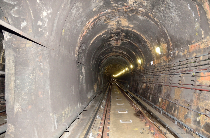 Rotherhithe End (untreaded during 1998 repairs)