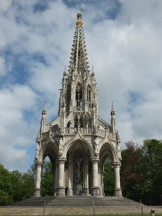 Leopold 1 Memorial