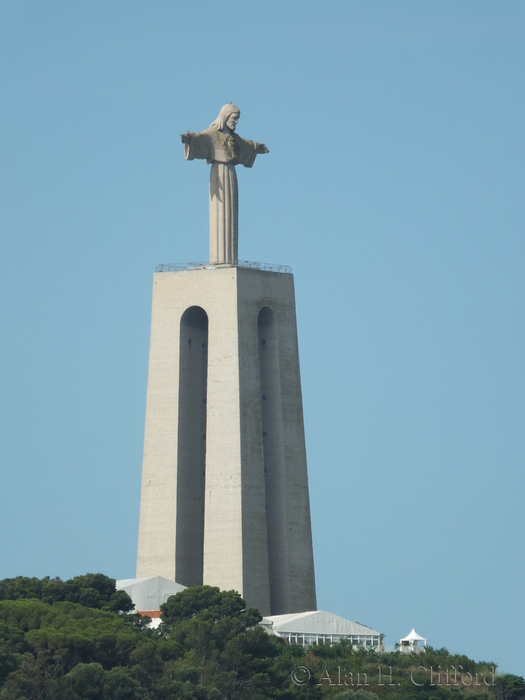 Christ the King statue