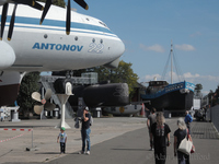 Antonov AN-22